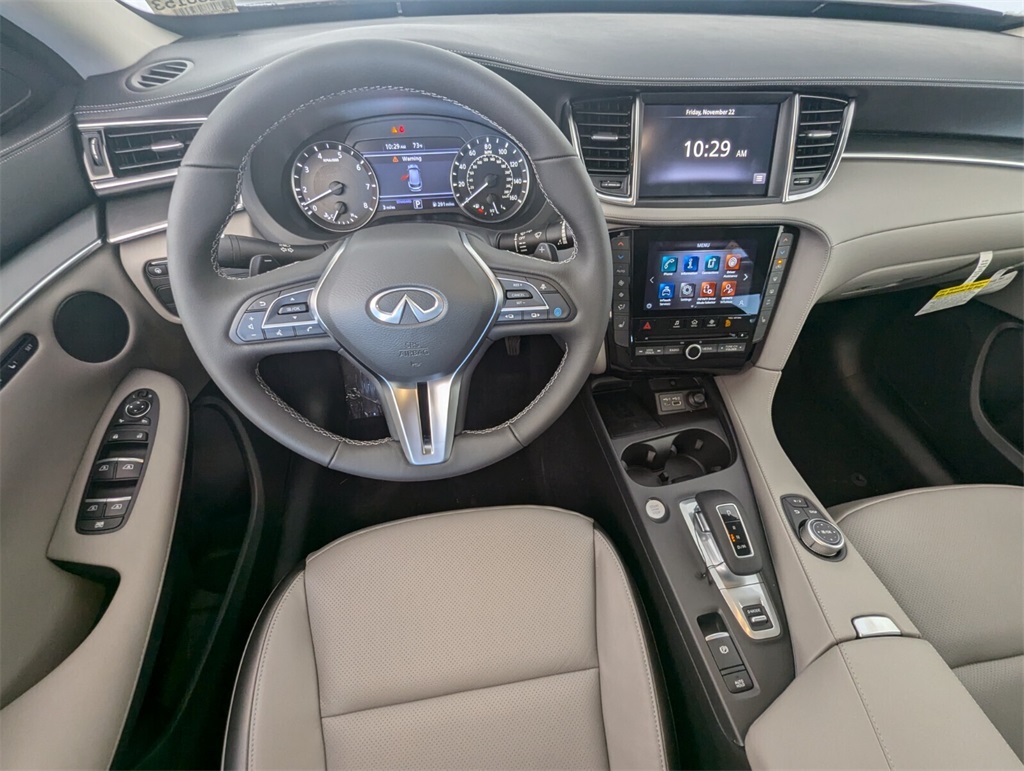 2025 Infiniti QX50 Luxe AWD photo 7
