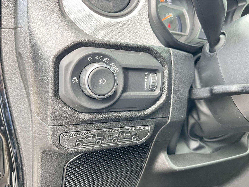2025 Jeep Wrangler Sport S photo 5