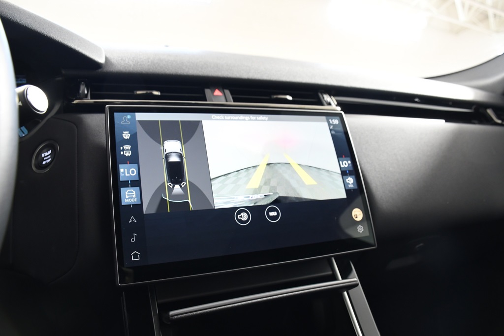 2025 Land Rover Range Rover Velar SE photo 30