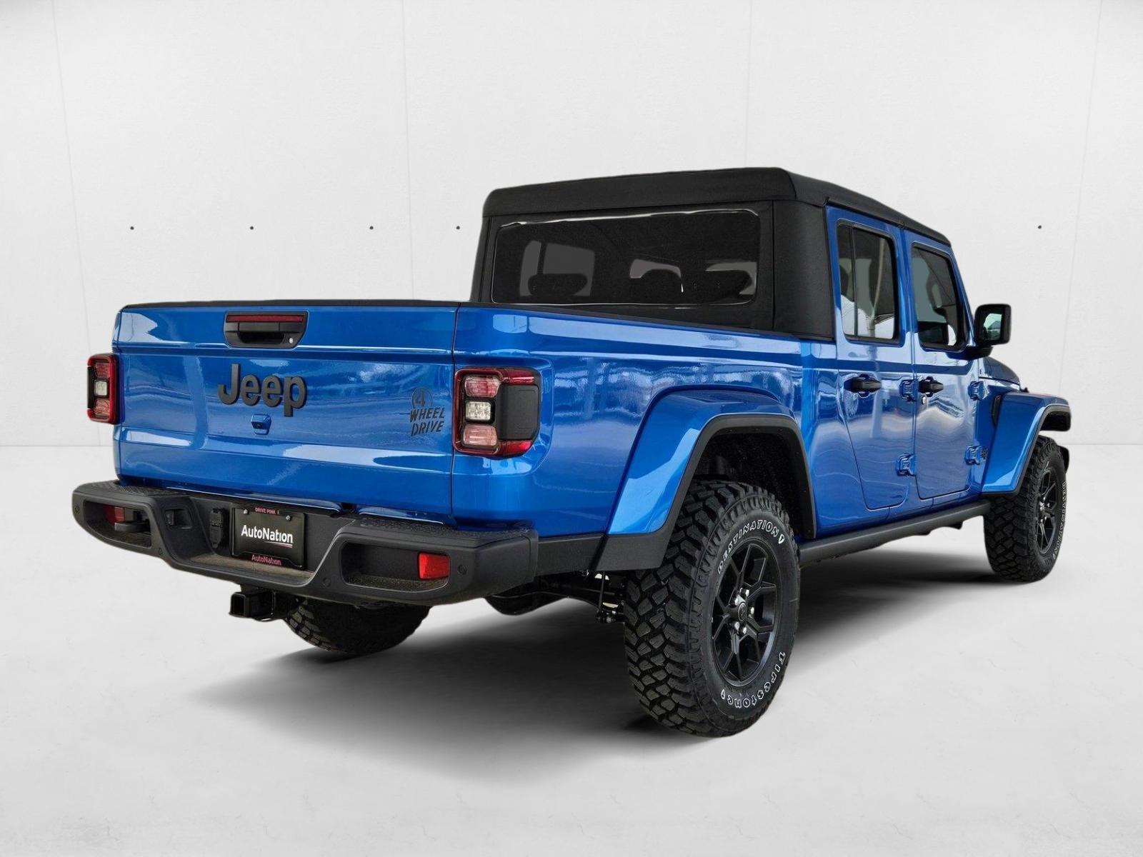2025 Jeep Gladiator Willys photo 2
