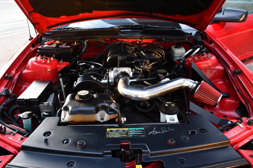 2005 Ford Mustang photo 13