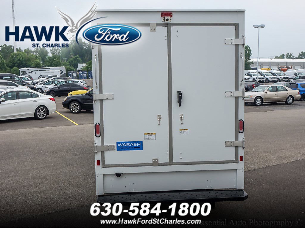 2023 Ford E-350 photo 3