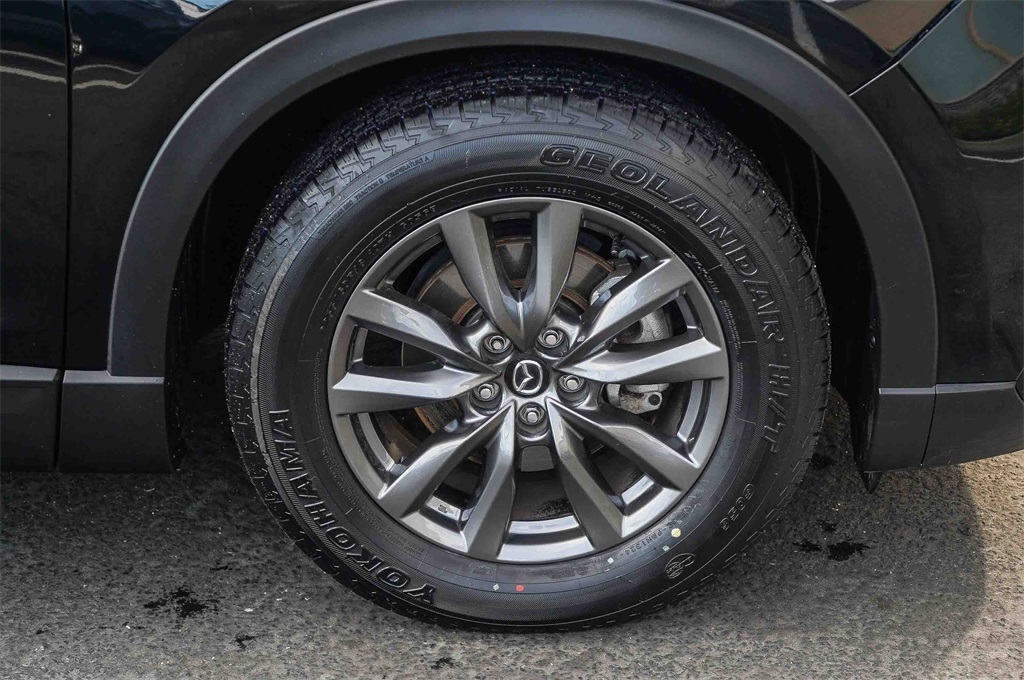 2023 Mazda CX-9 Touring photo 8