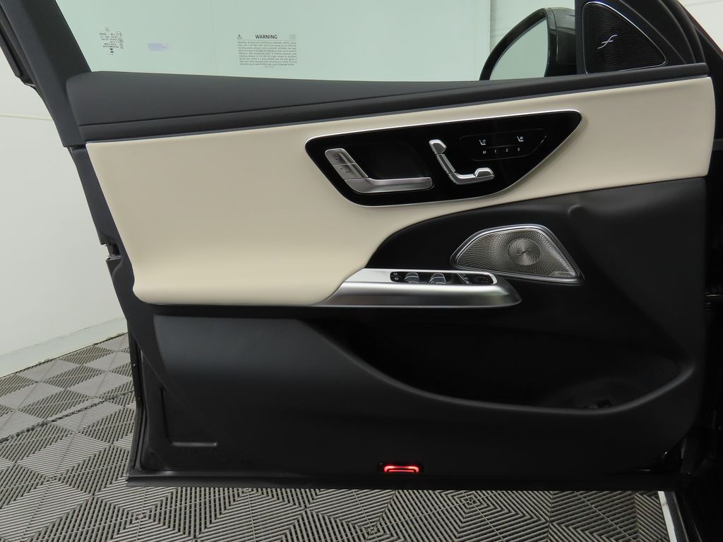 2026 Mercedes Benz E 350 4MATIC photo 21