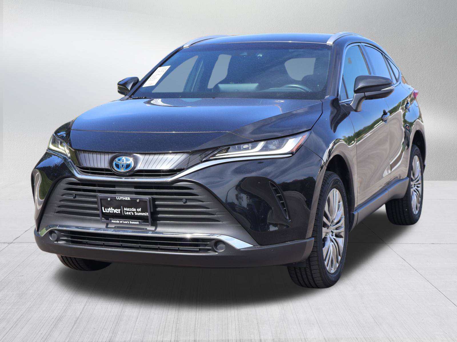 2022 Toyota Venza XLE photo 3
