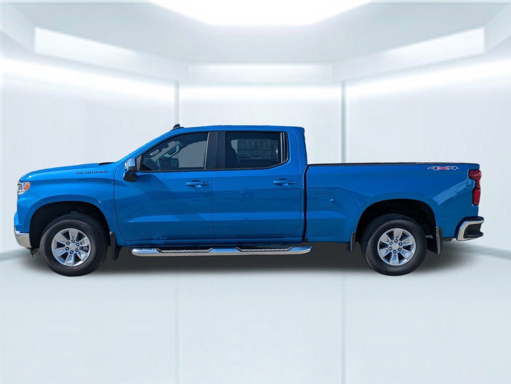 2025 Chevrolet Silverado 1500 LT photo 2