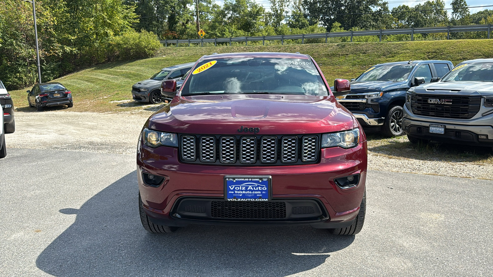 2021 Jeep Grand Cherokee Laredo X photo 6