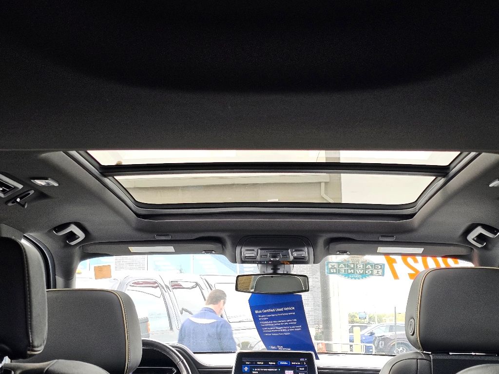 2021 GMC YUKON XL - Image 20