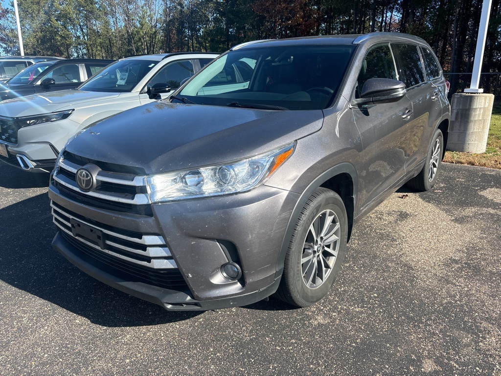 2018 Toyota Highlander XLE photo 2