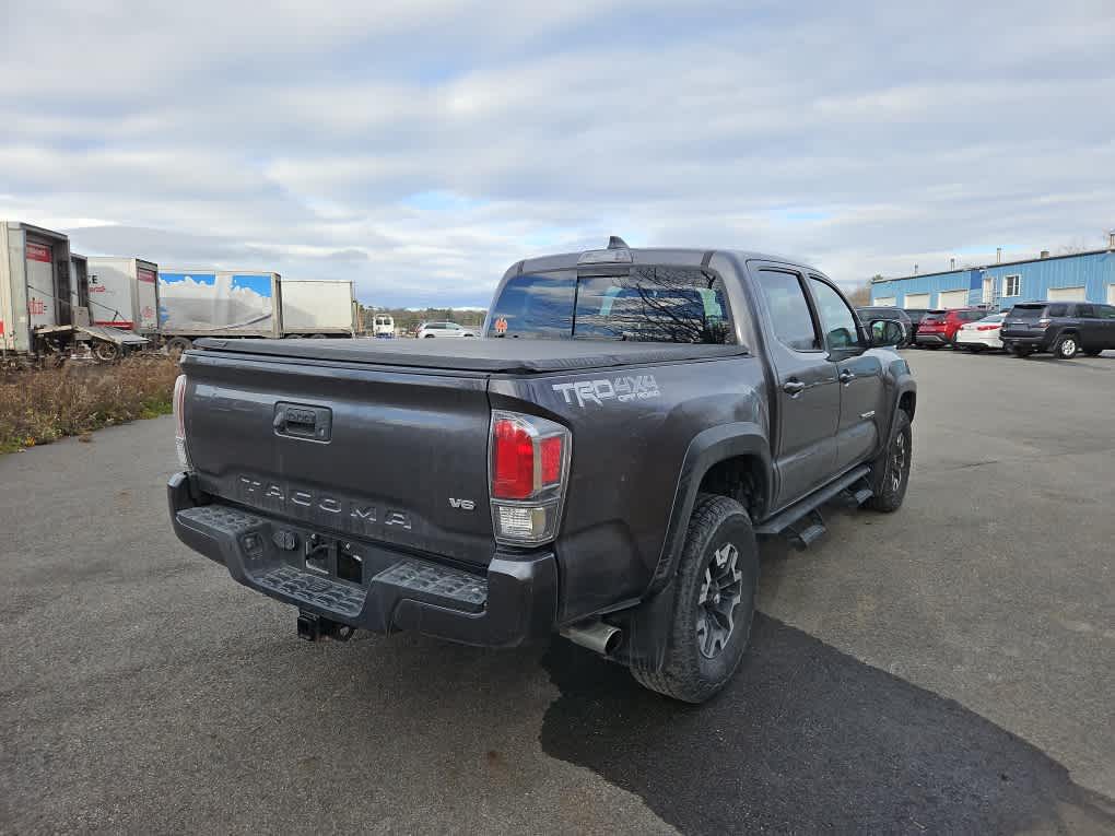 2023 Toyota Tacoma TRD photo 4