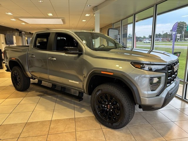 2026 GMC Canyon Elevation's photo