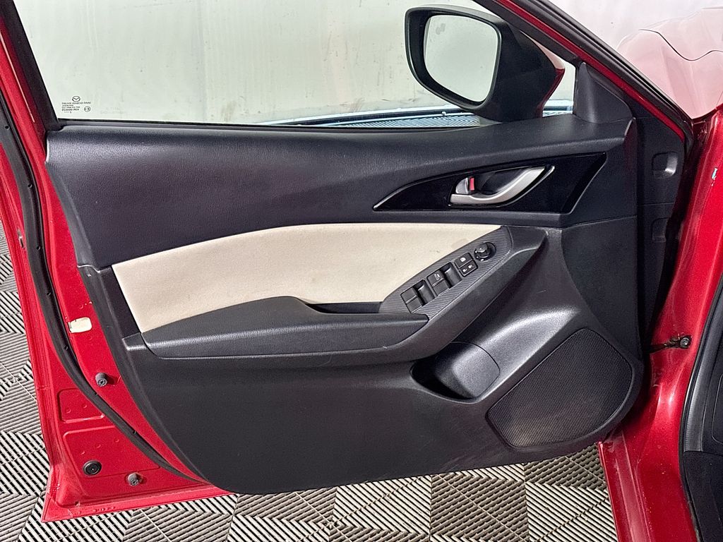 2015 Mazda Mazda3 Touring photo 7