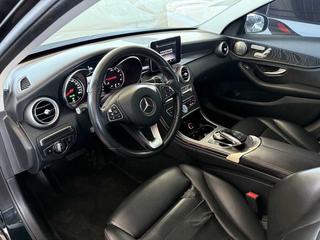2015 Mercedes Benz C 300 4MATIC photo 3