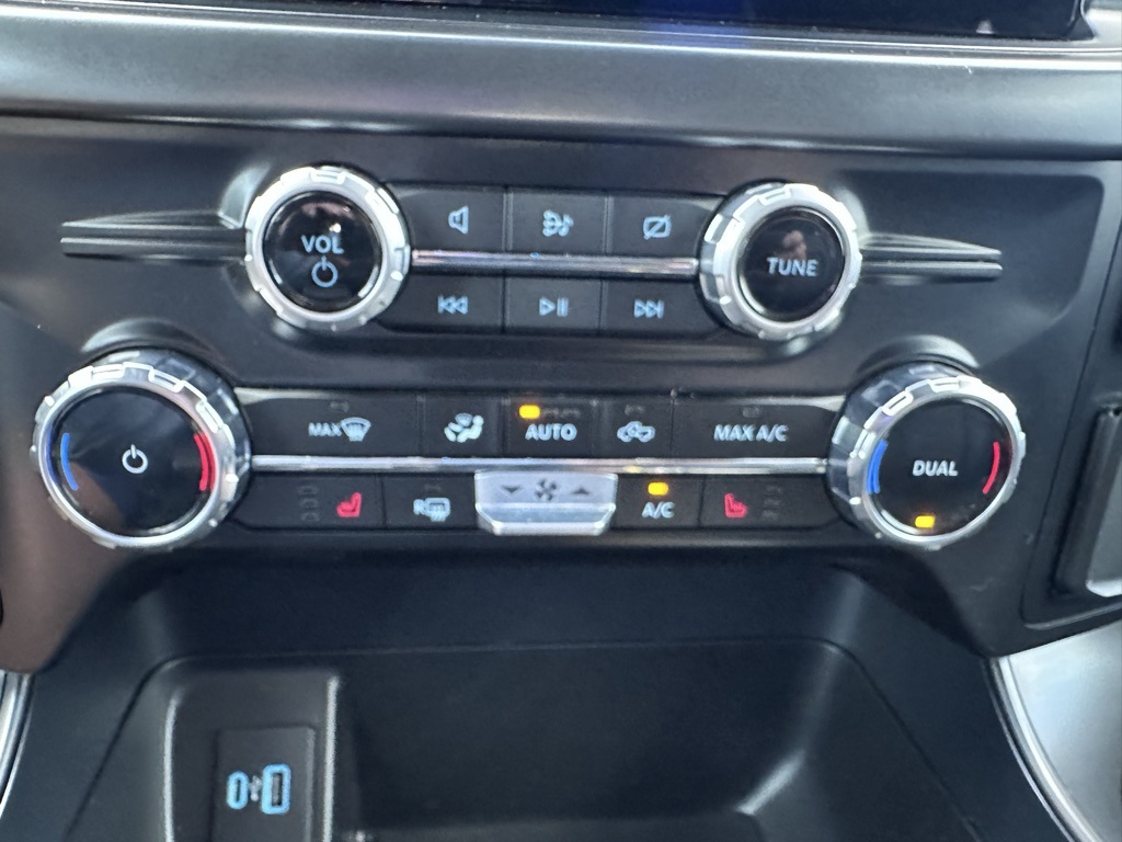 2024 Ford F-150 XLT photo 18