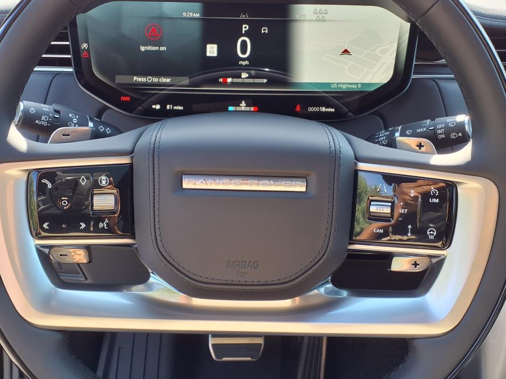 2025 Land Rover Range Rover SE photo 11