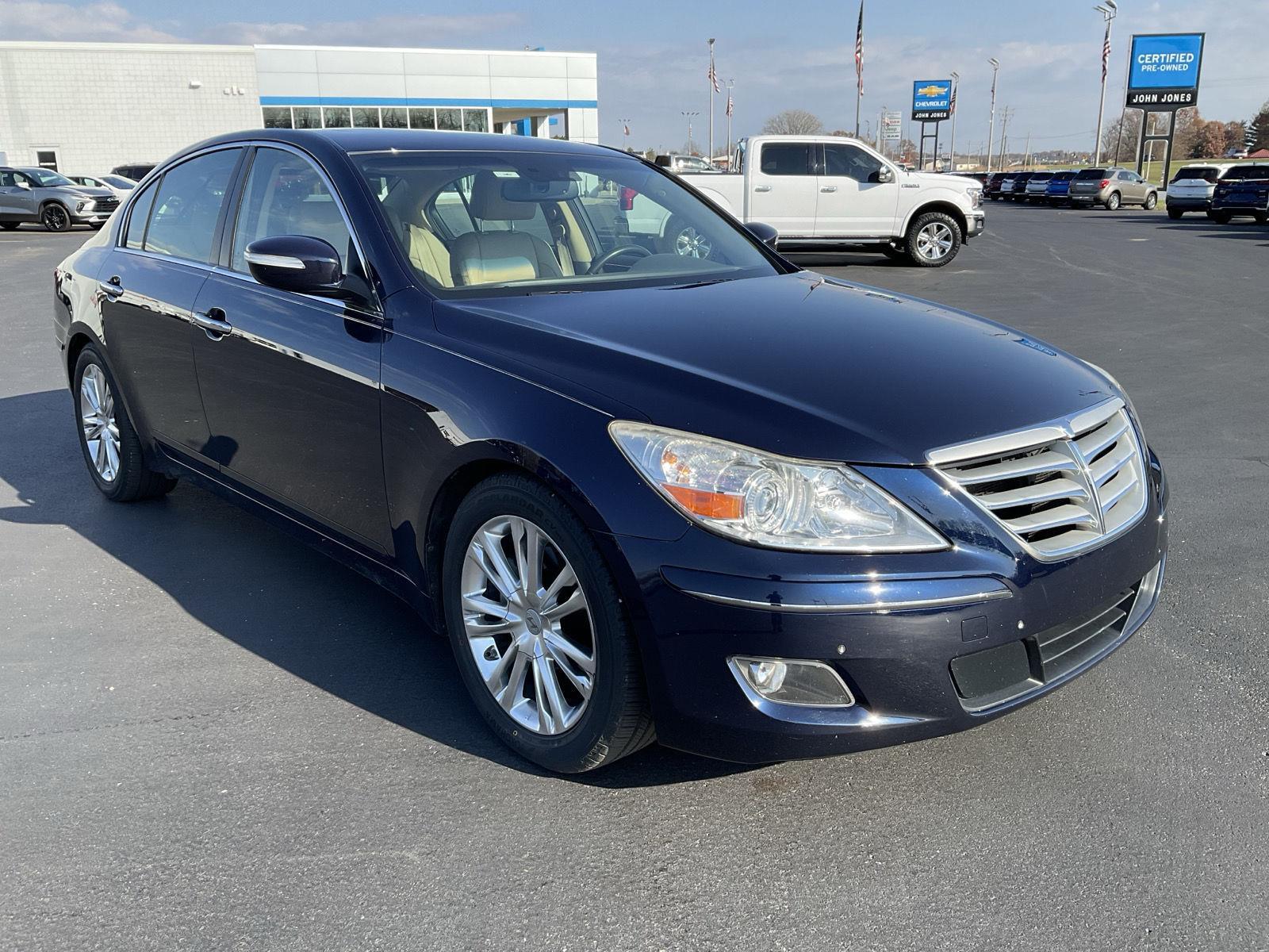 2010 Hyundai Genesis 3.8 photo 3
