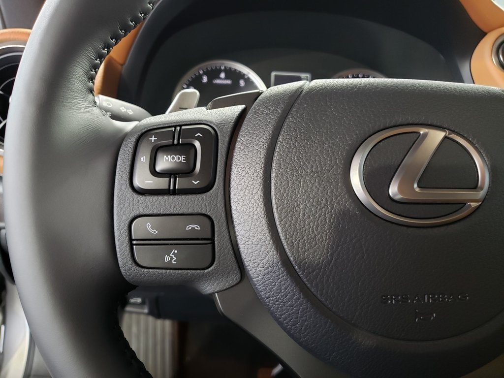 2025 Lexus IS 300 photo 15