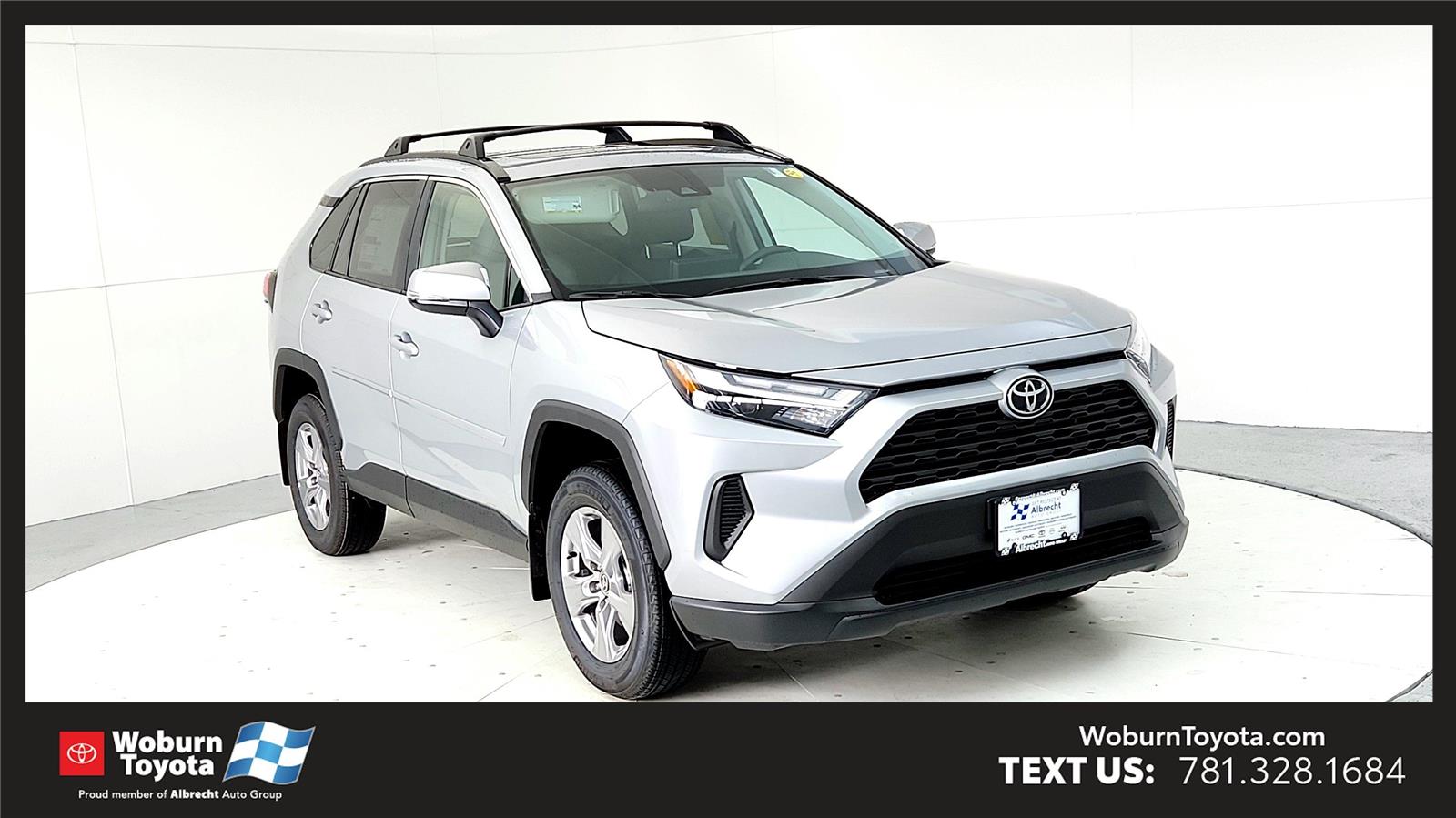 2025 Toyota RAV4 XLE's photo