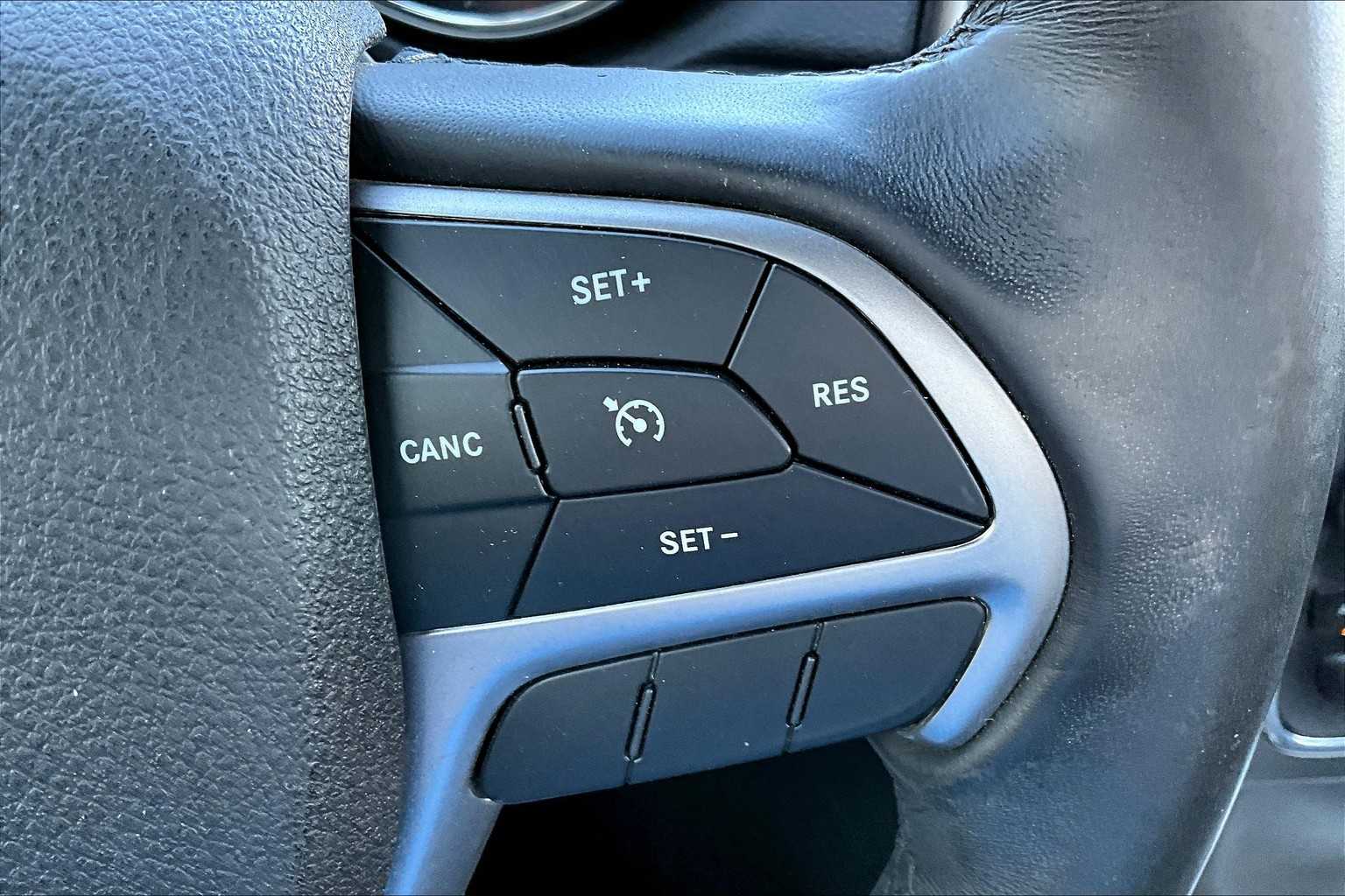 2018 Jeep Grand Cherokee Laredo photo 21