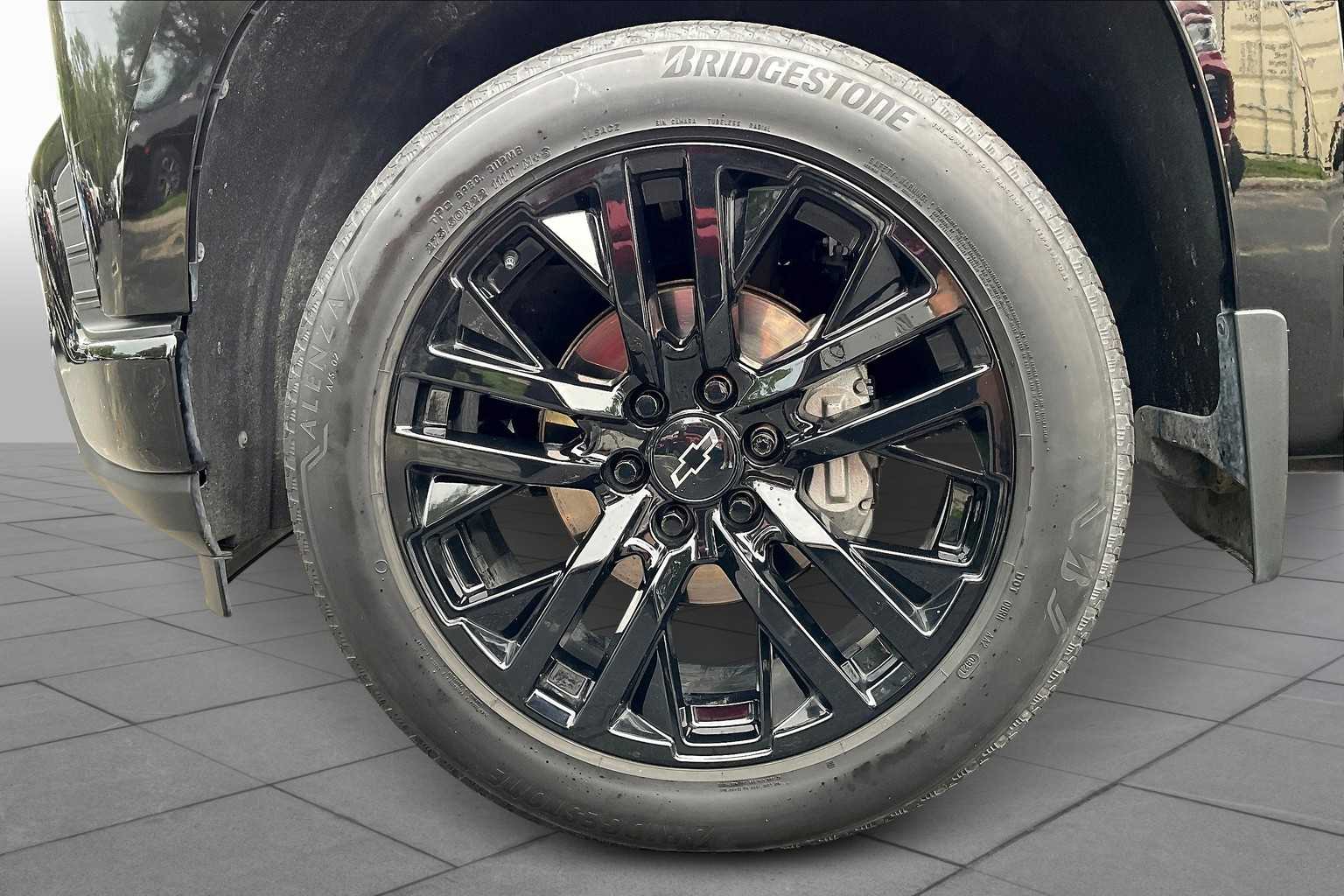 2021 Chevrolet Silverado 1500 RST photo 9