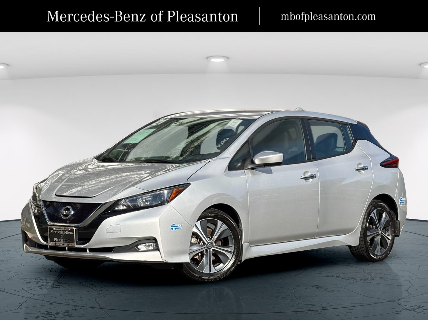 2021 Nissan Leaf SV's photo