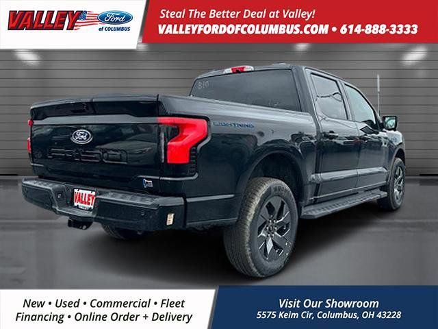 2025 Ford F-150 Lightning photo 4