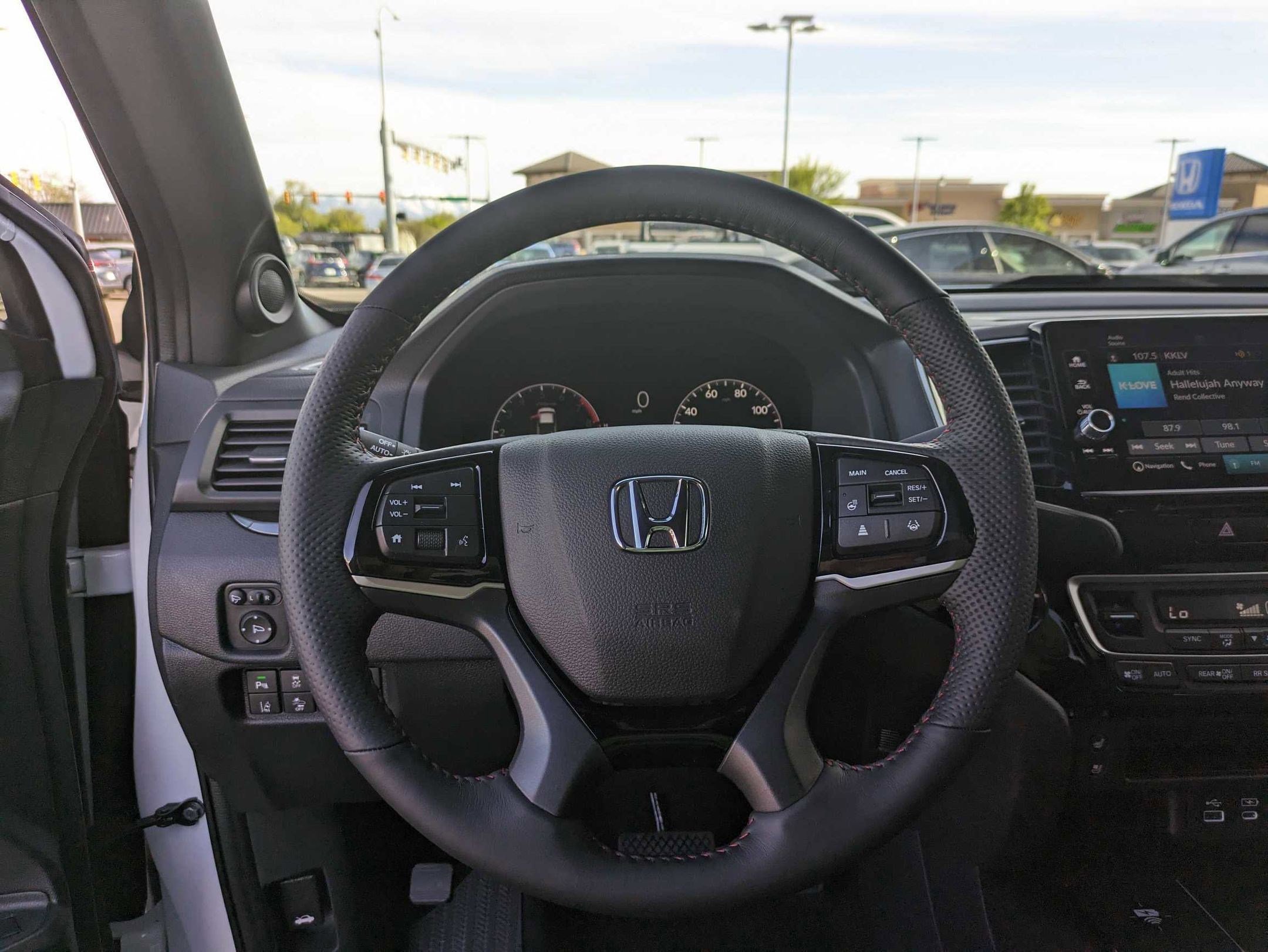 2025 Honda Ridgeline Black Edition photo 9