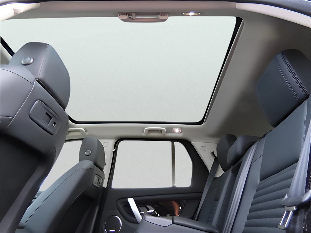 2025 Land Rover Discovery Sport S photo 25