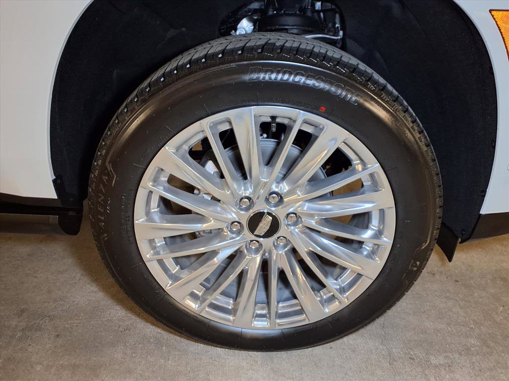 2026 Cadillac Escalade Luxury photo 4