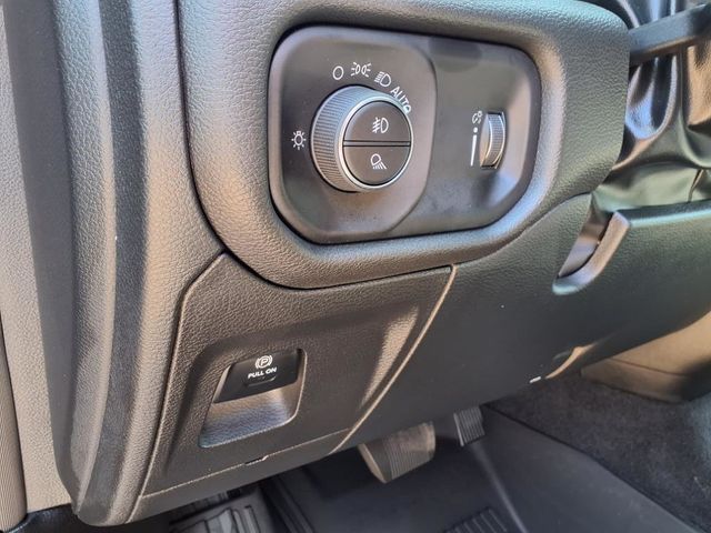 2026 Ram 1500 Warlock photo 16