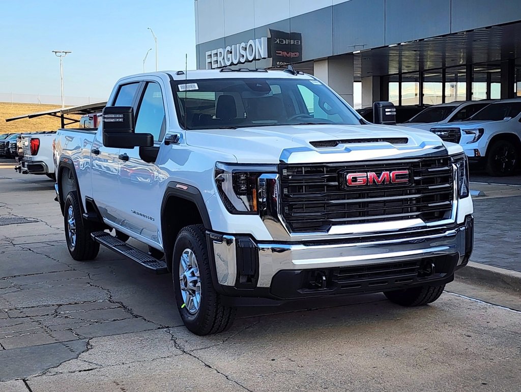 2026 GMC Sierra 2500HD Pro's photo