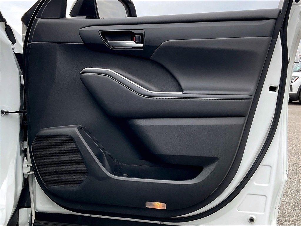 2023 Toyota Highlander XSE photo 11