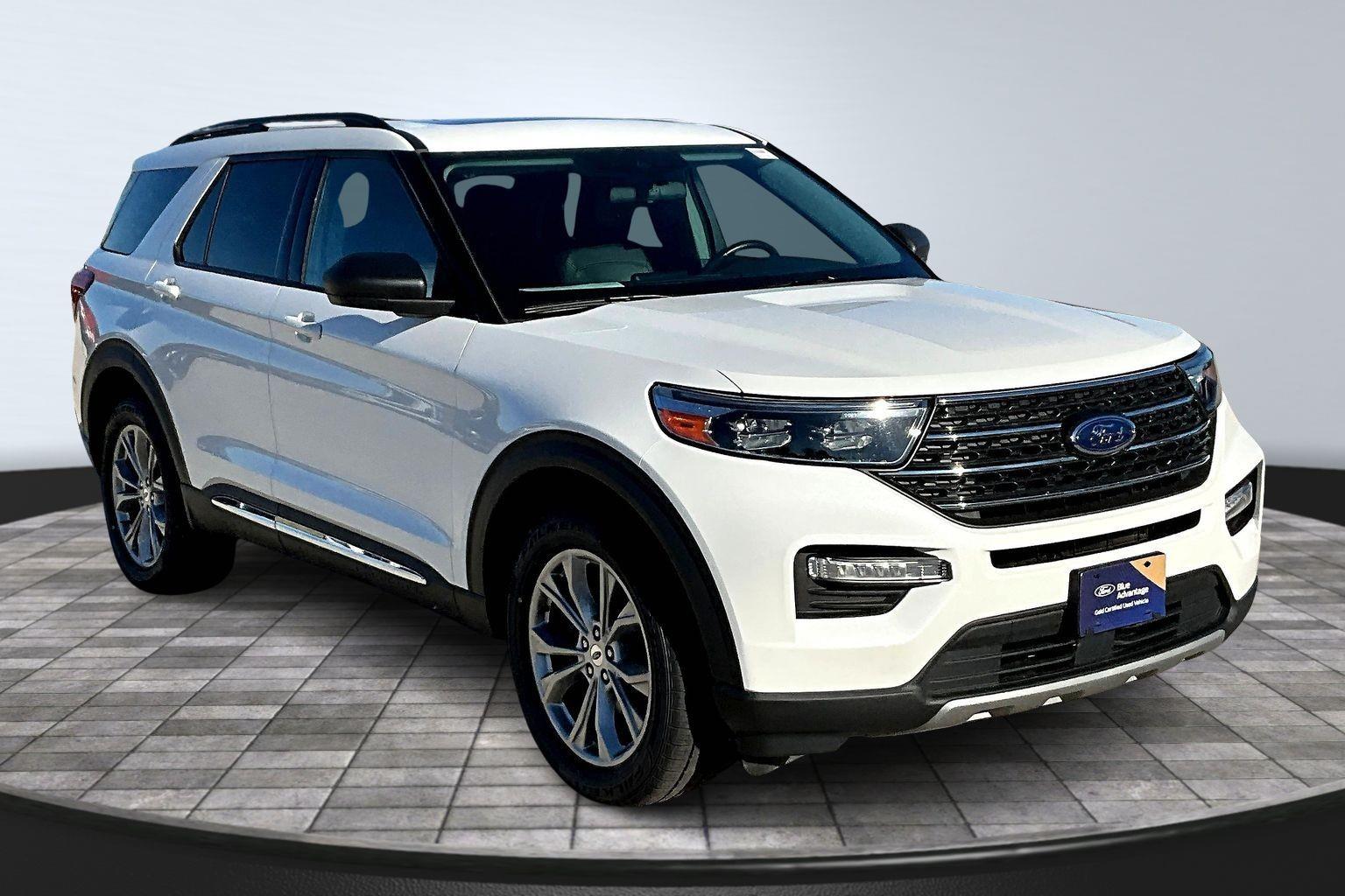 2022 Ford Explorer XLT's photo