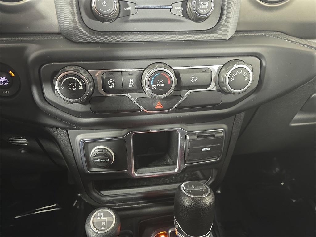 2020 Jeep Wrangler Unlimited Sport photo 21