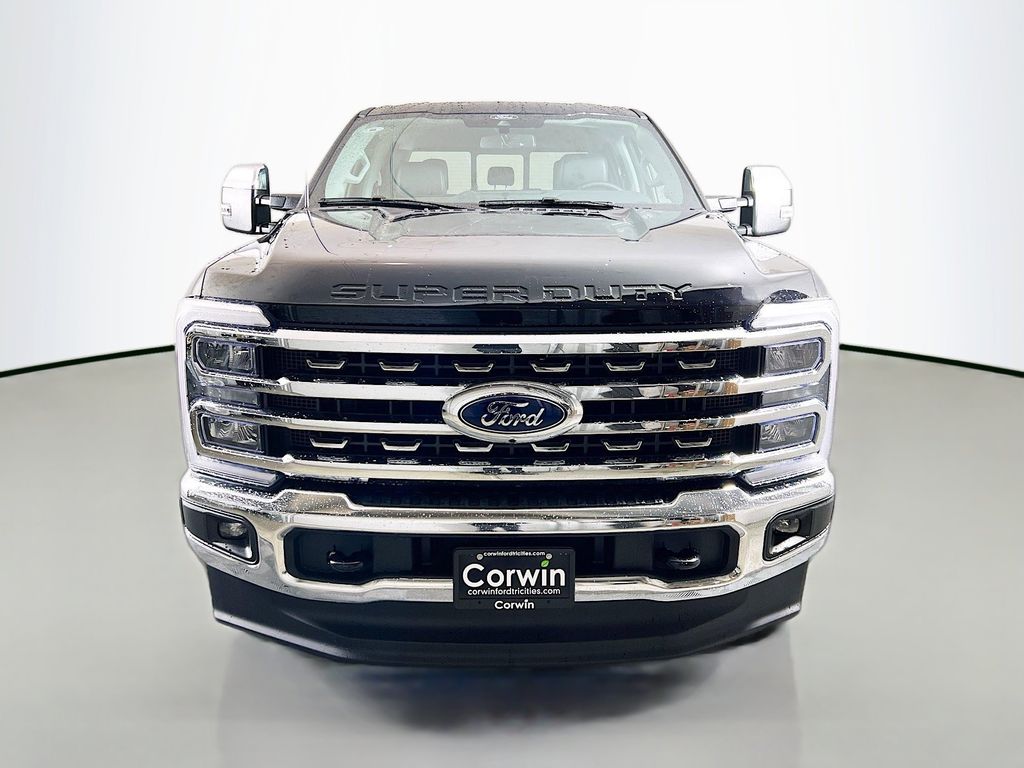 2025 Ford F-350 Lariat photo 4