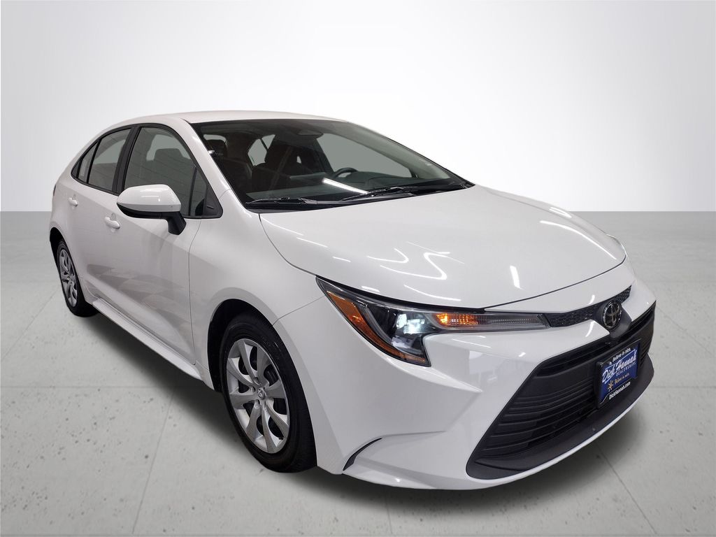 2023 Toyota Corolla LE photo 4