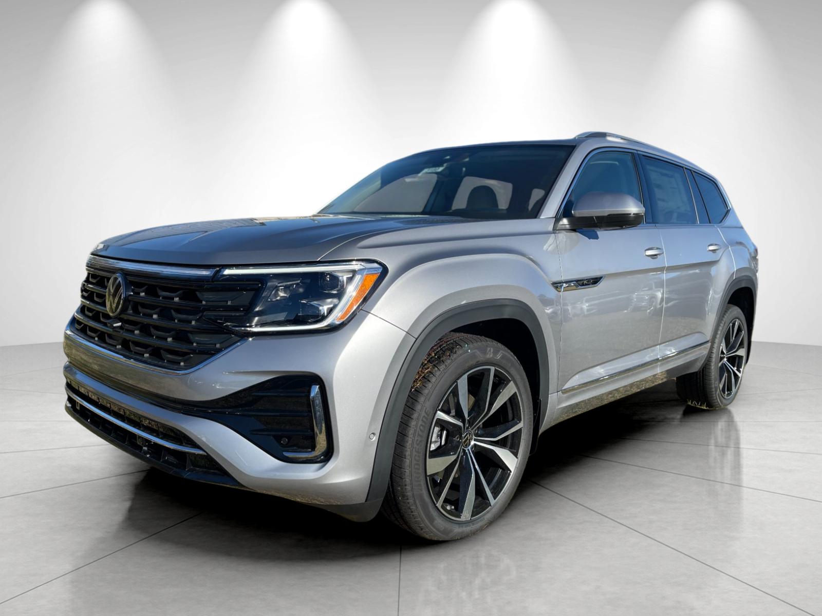 2026 Volkswagen Atlas SEL Premium R-Line's photo