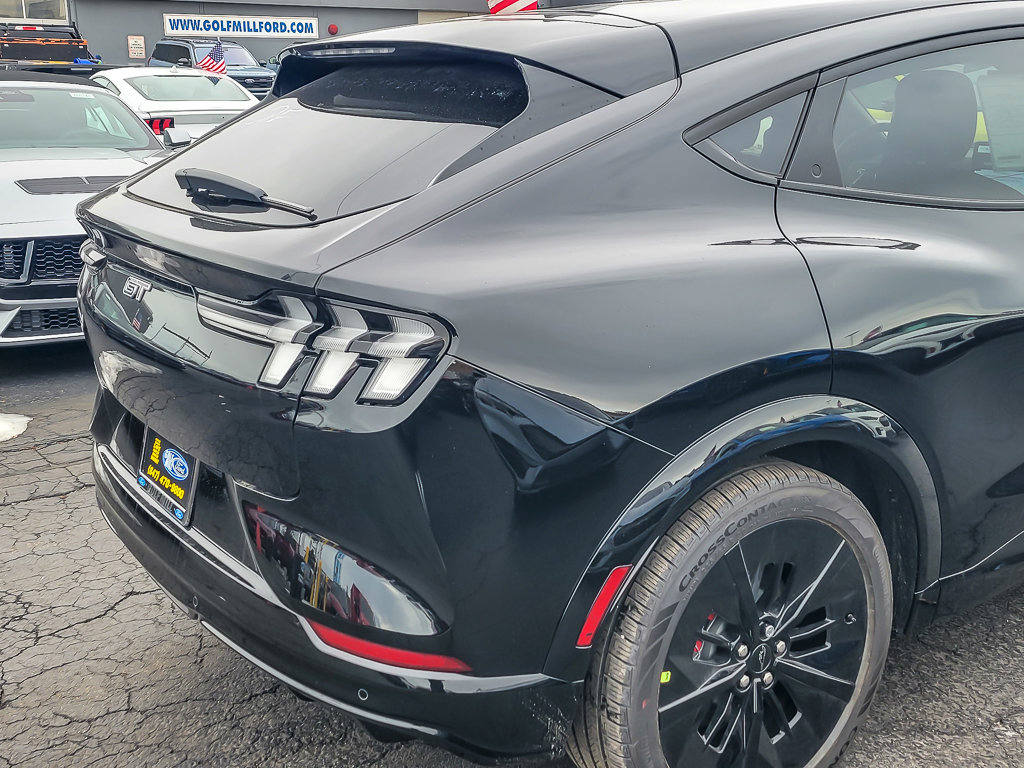 2025 FORD MUSTANG MACH-E - Image 6