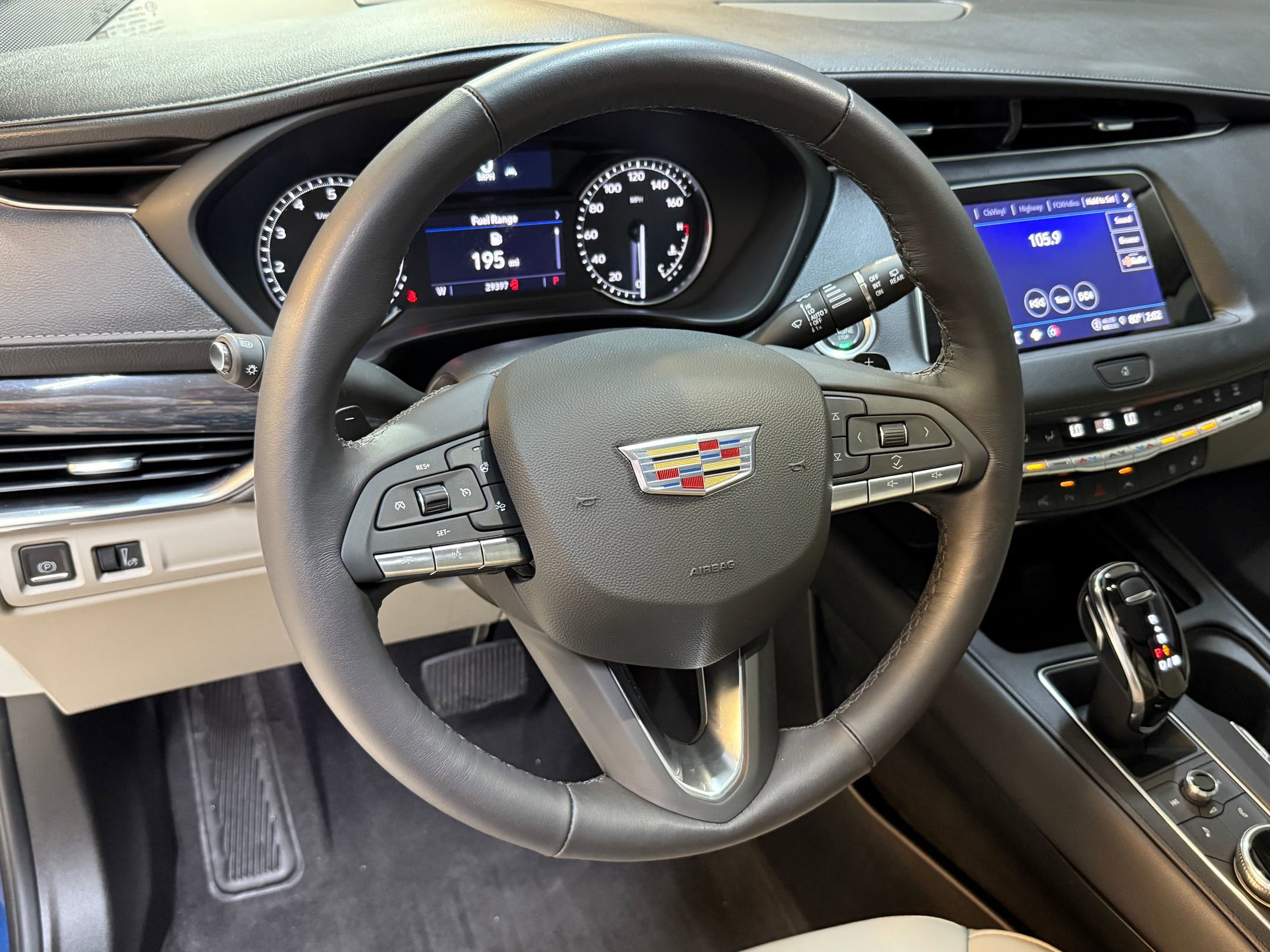 2022 Cadillac XT4 Premium Luxury photo 3