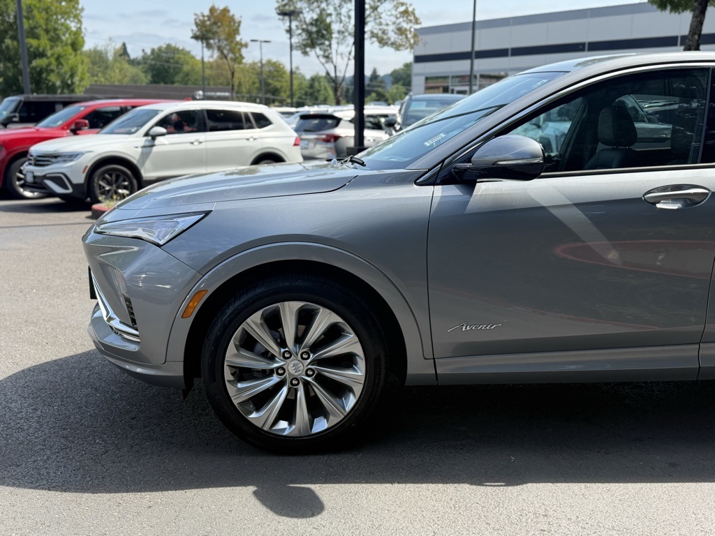 2024 Buick Envista Avenir photo 9