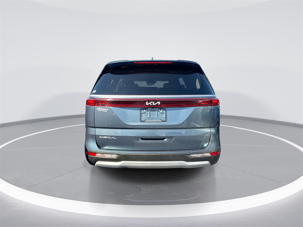 2023 Kia Carnival EX photo 7