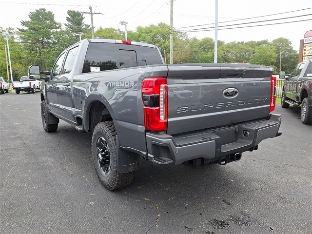 2025 Ford F-350 photo 4
