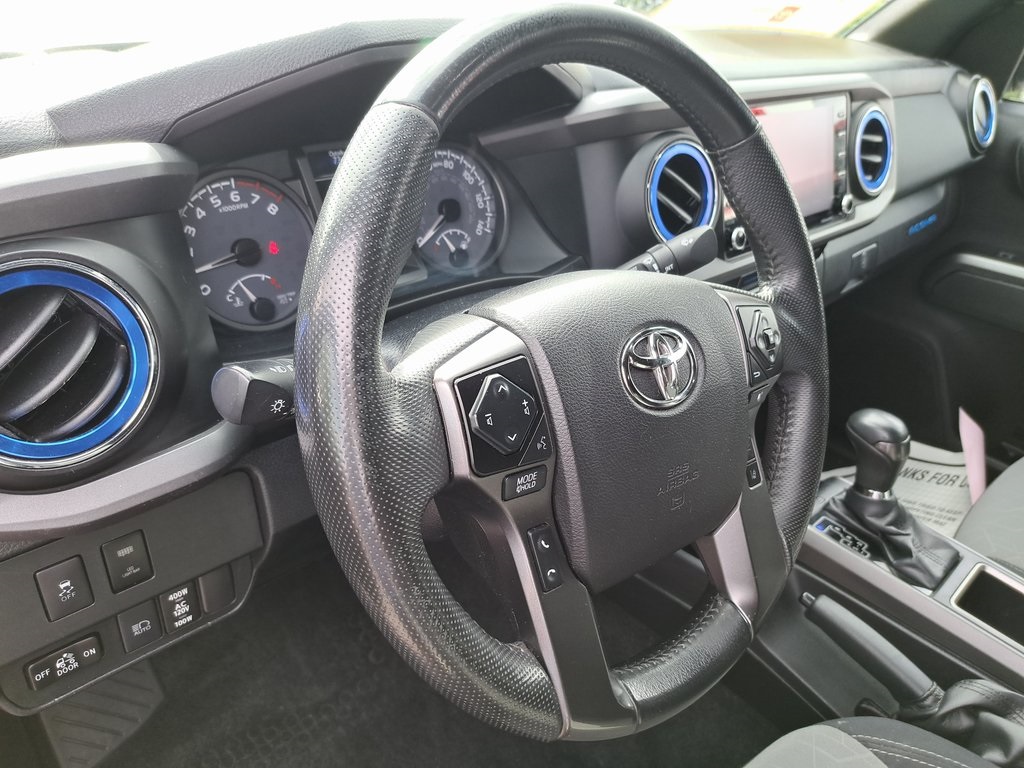 2021 Toyota Tacoma TRD Sport photo 12