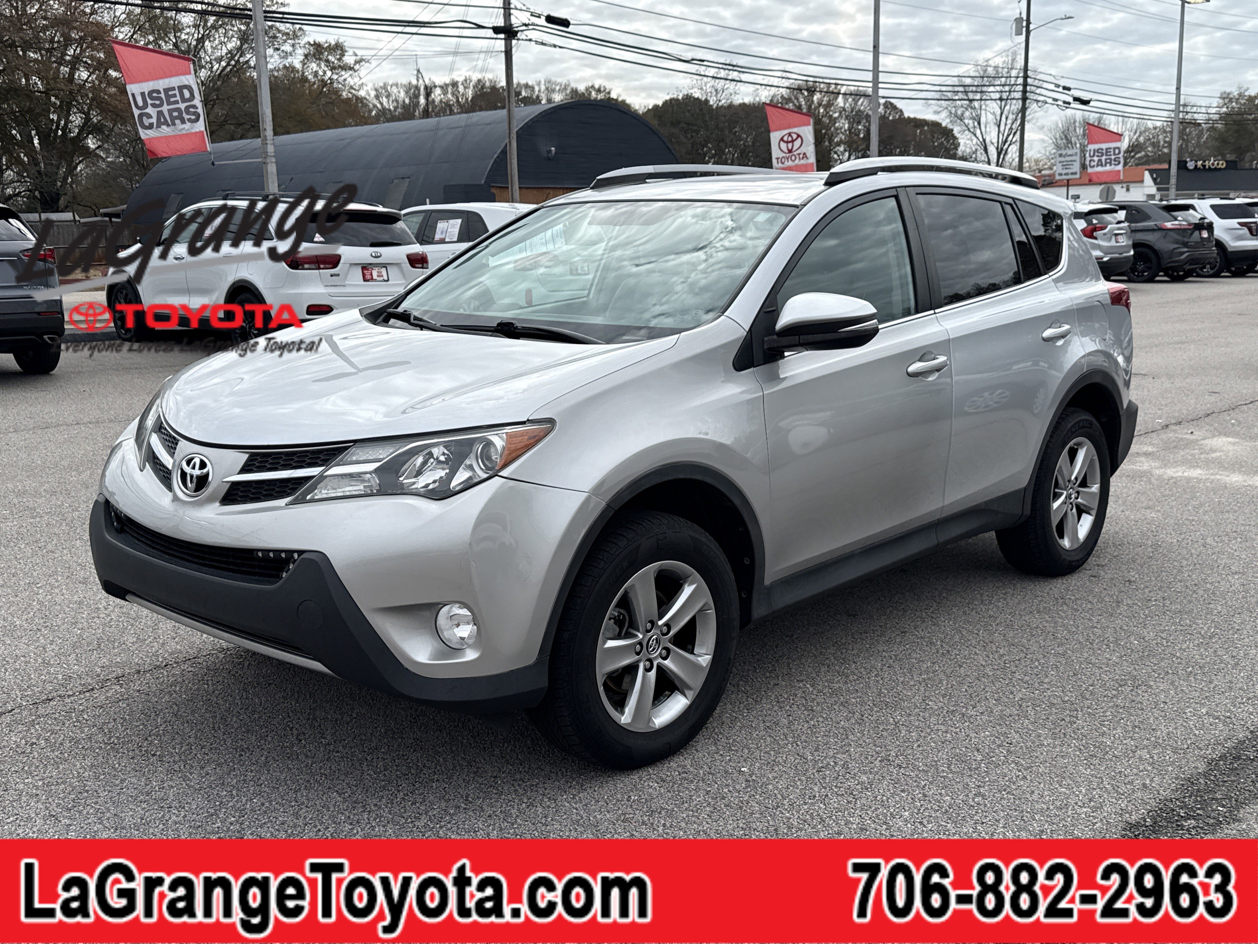 2015 Toyota RAV4 XLE's photo