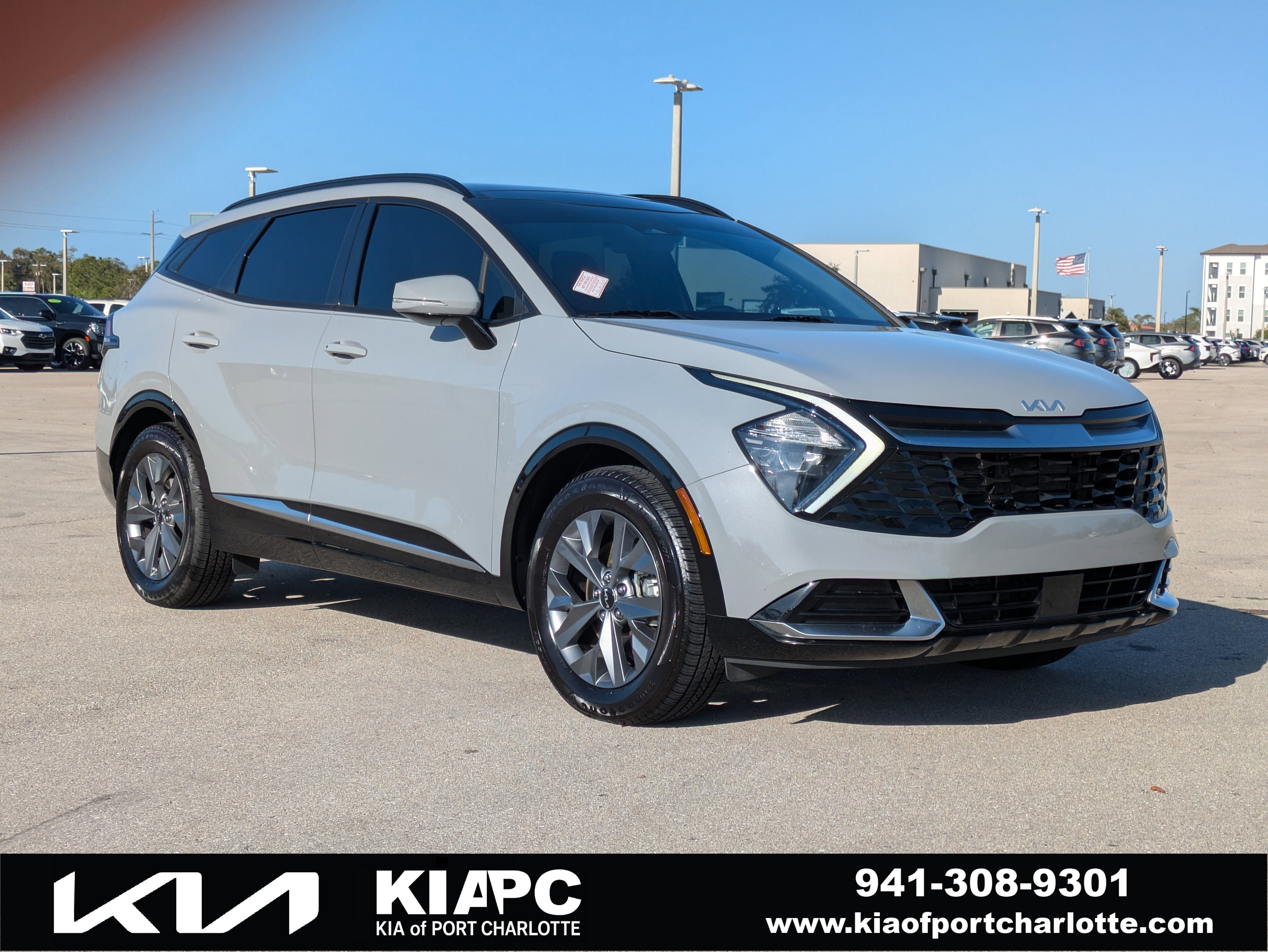 2023 Kia Sportage SX's photo