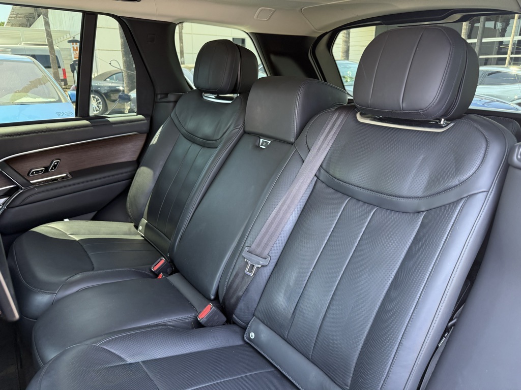 2023 Land Rover Range Rover Autobiography photo 20