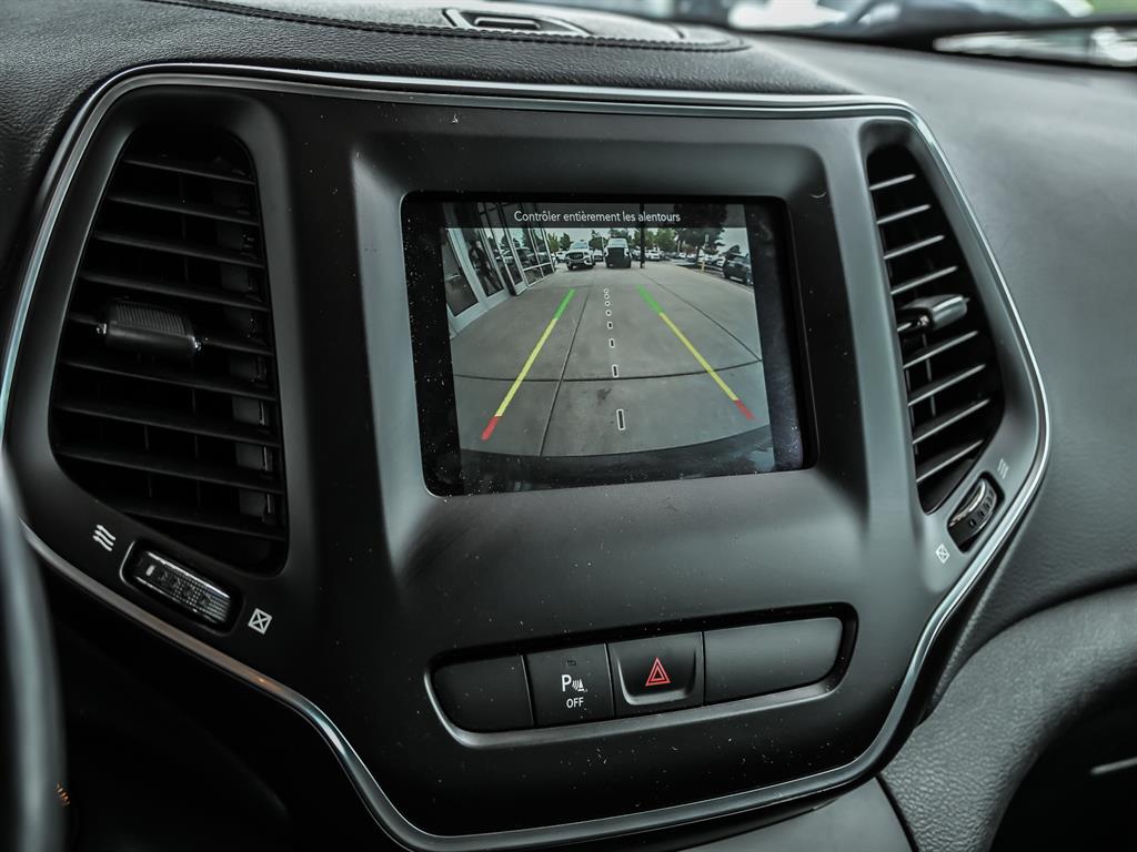 2020 Jeep Cherokee Latitude photo 18