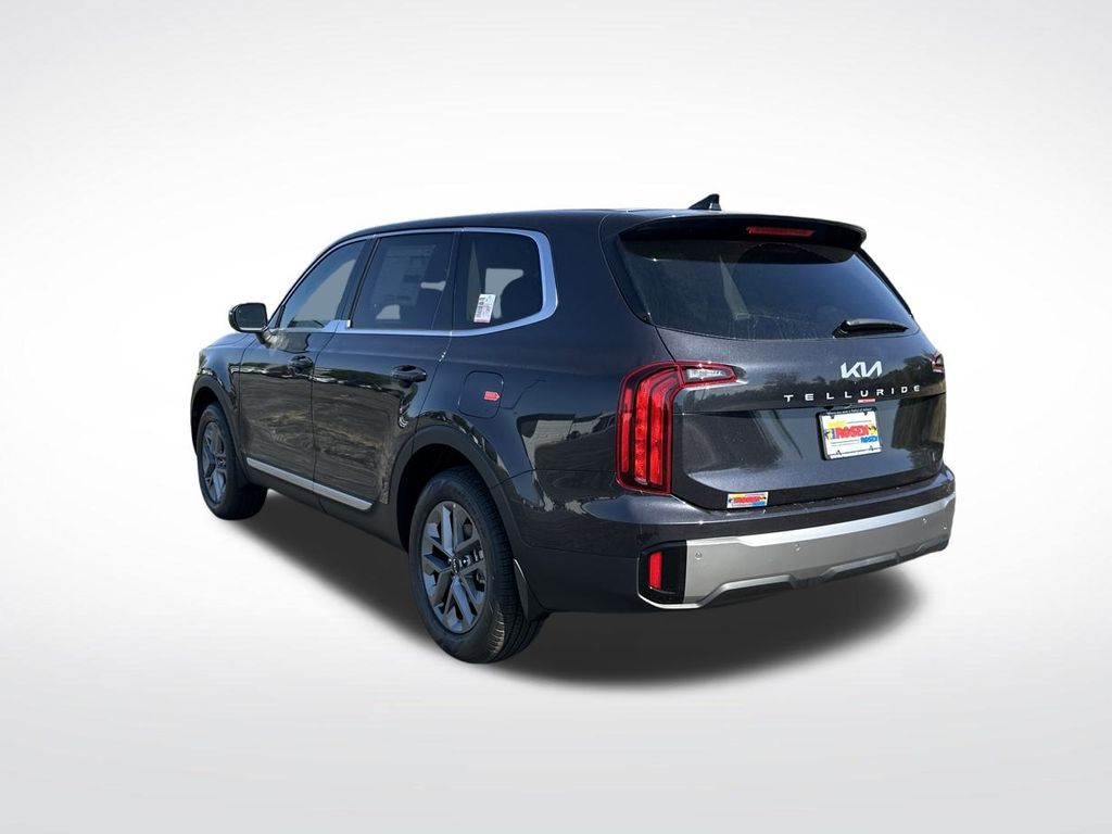 2025 Kia Telluride LX photo 2