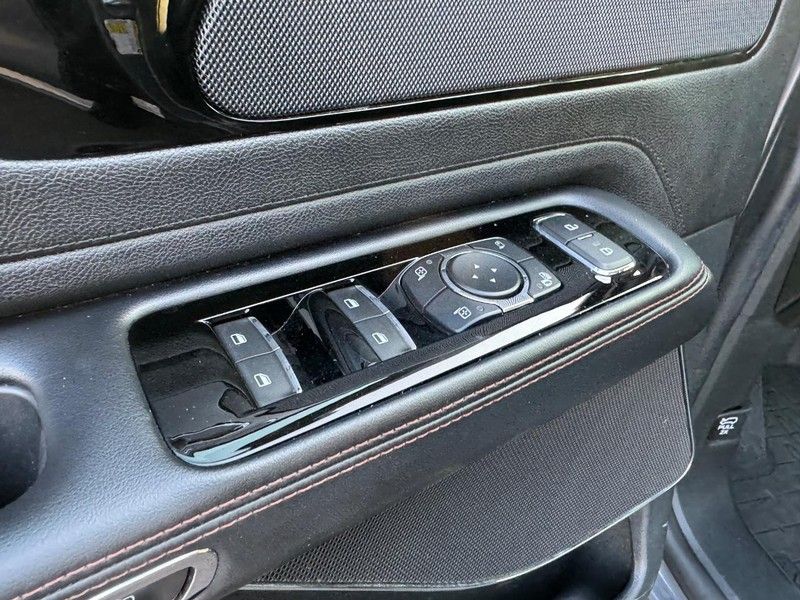 2022 Lincoln Aviator Standard photo 18