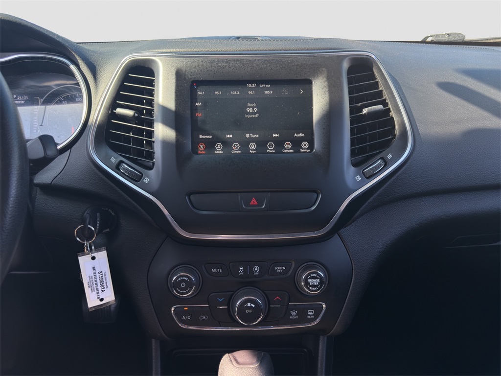 2019 Jeep Cherokee Latitude photo 16